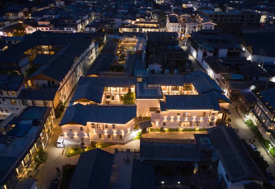 Leisure Inn 封面图