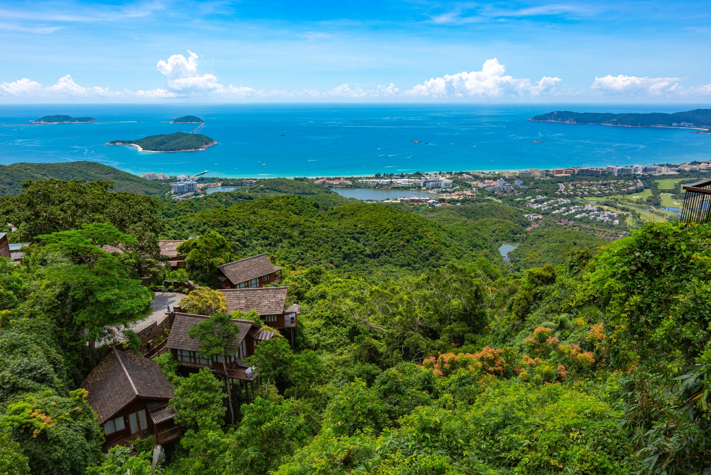 亚龙湾人间天堂-鸟巢度假村 封面图