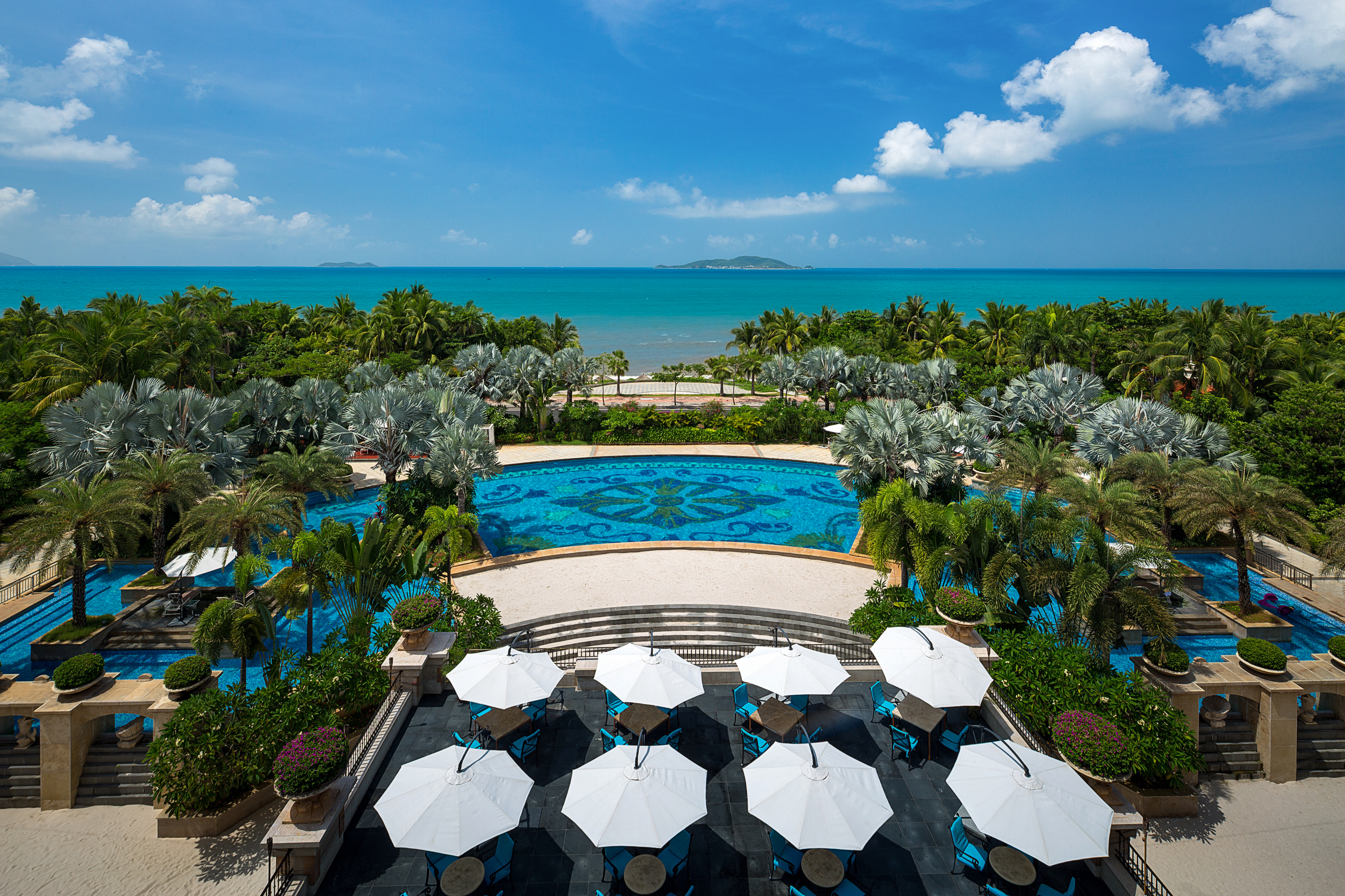 三亚湾皇冠假日度假酒店