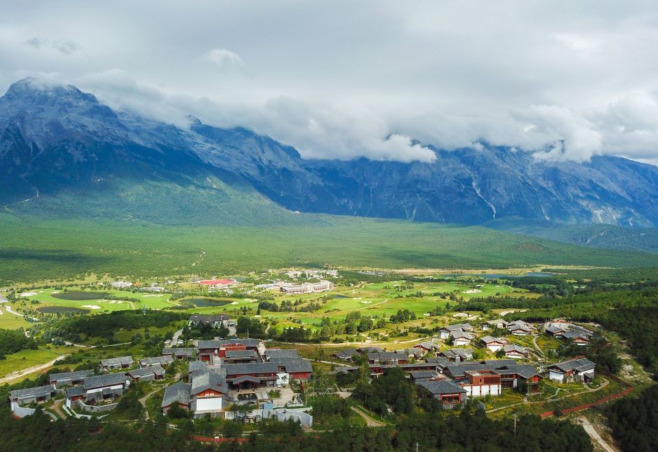 丽江金茂璞修雪山酒店 封面图