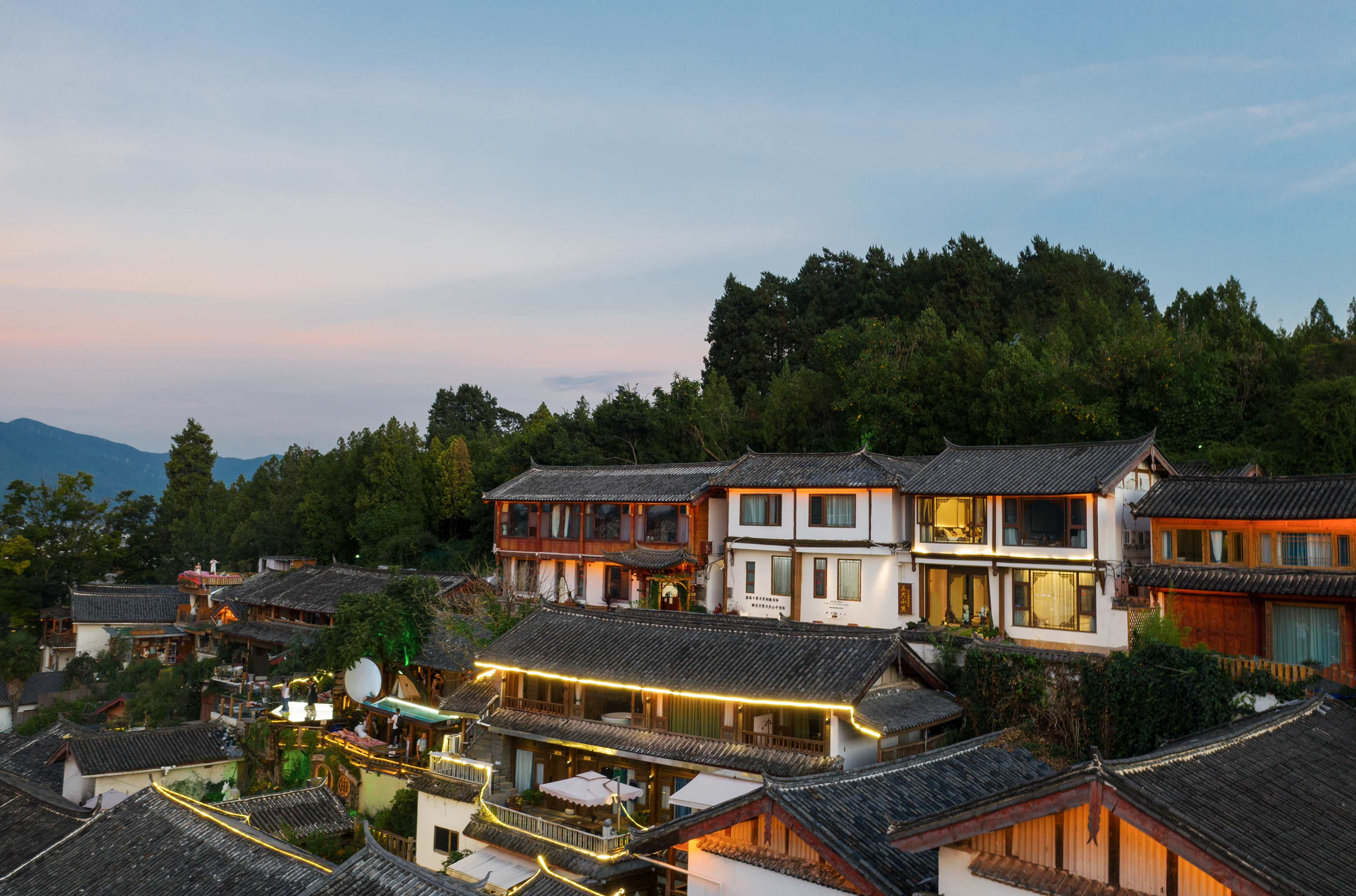 在山也·SANYEL日照金山观雪山古城全景美宿(丽江古城大水车店)图片3