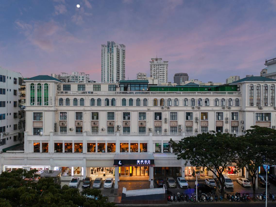 麗枫酒店(三亚椰梦长廊解放路步行街店)图片1