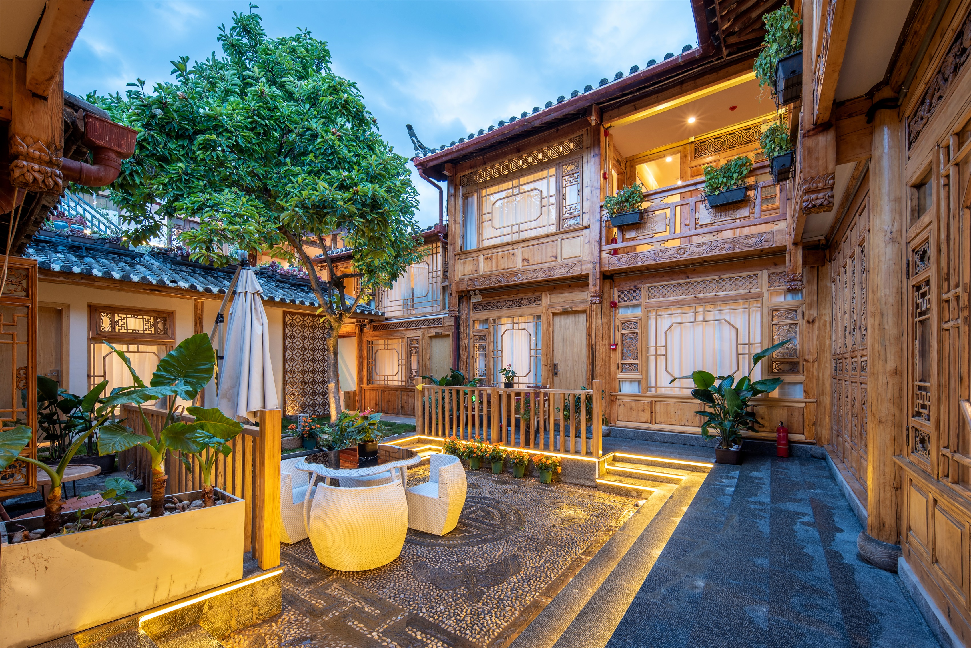 阅尚·日照金山设计师观全景美宿·静谧花园(丽江古城狮子山店)图片2