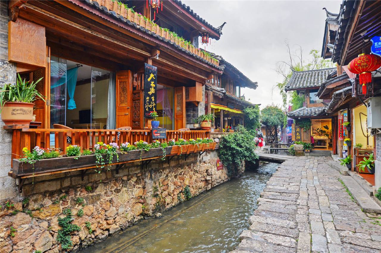 大石桥客栈(丽江古城四方街店)图片1